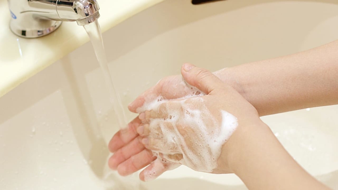 インフルエンザ予防にはうがい手洗いが大事