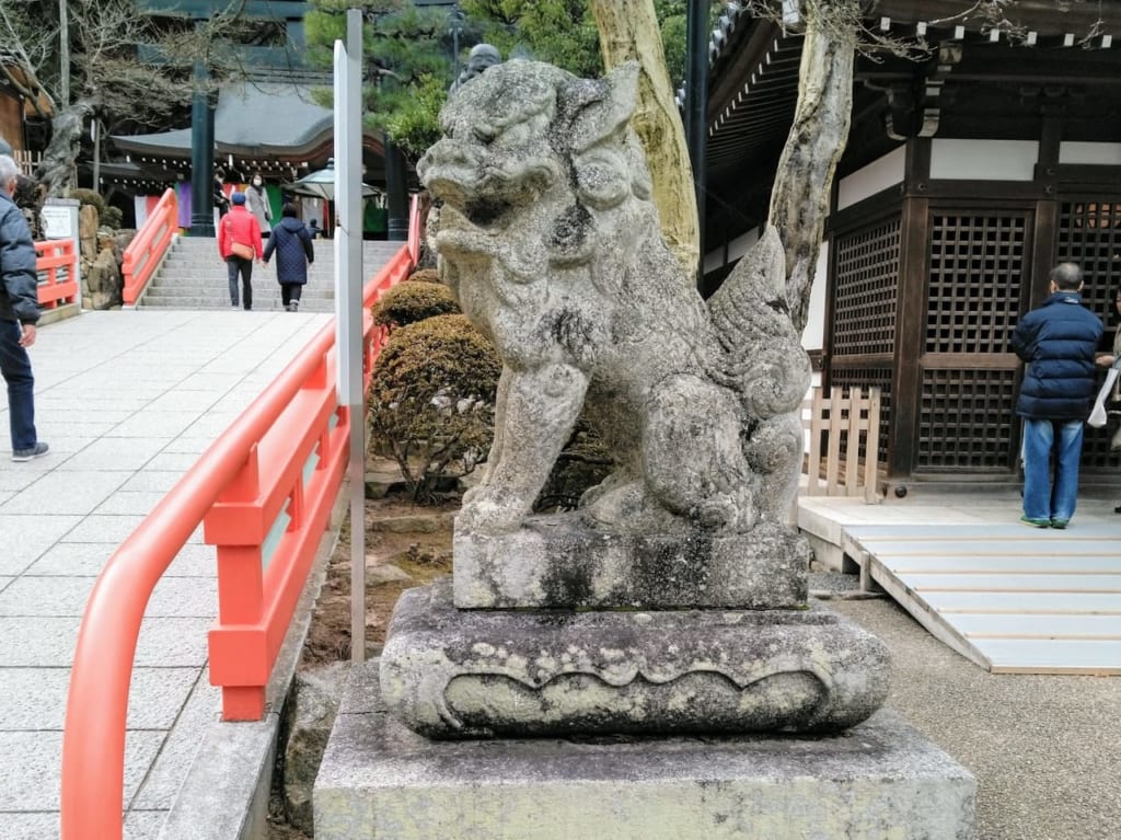 清荒神の狛犬(獅子)阿形