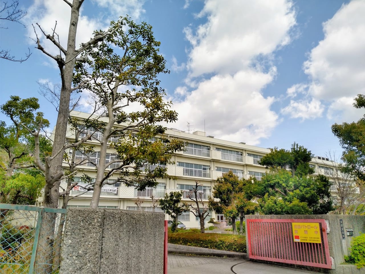 宝塚市立学校園は2020年4月から再開します