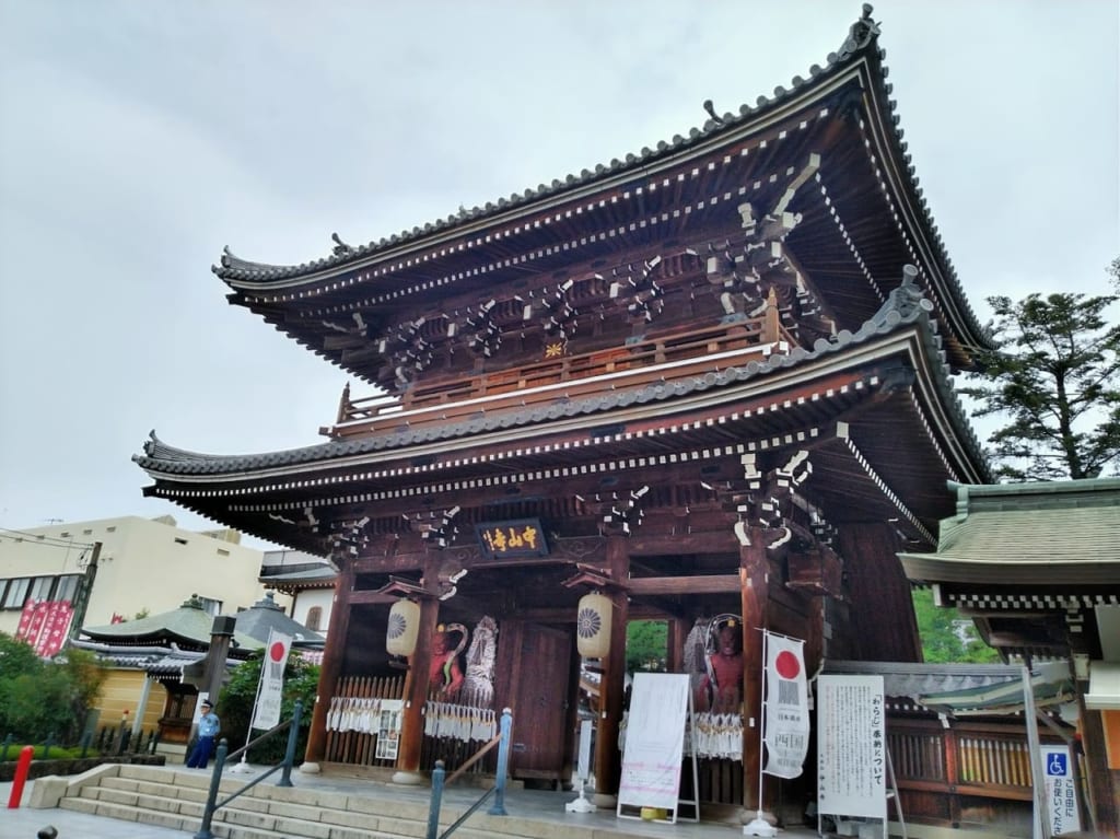 【宝塚市】今年の中山寺「星下り大会式」は法会のみ、梵天奉幣のおねりや屋台は中止です