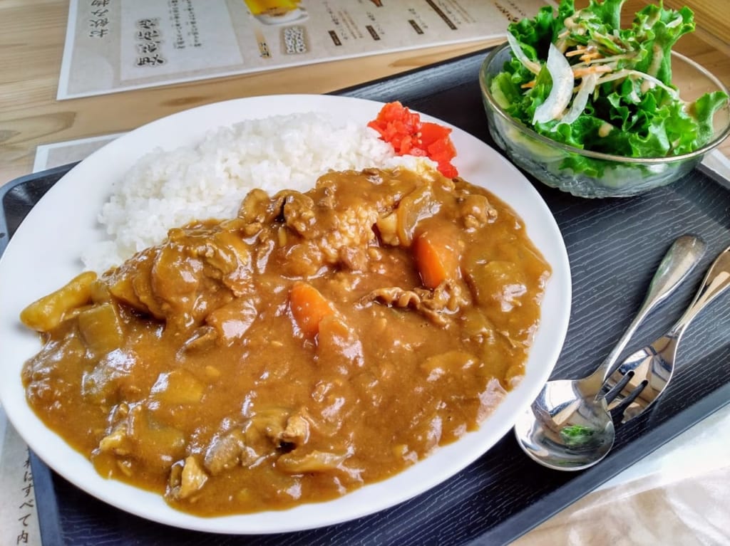 畑熊商店の猪肉カレーライス