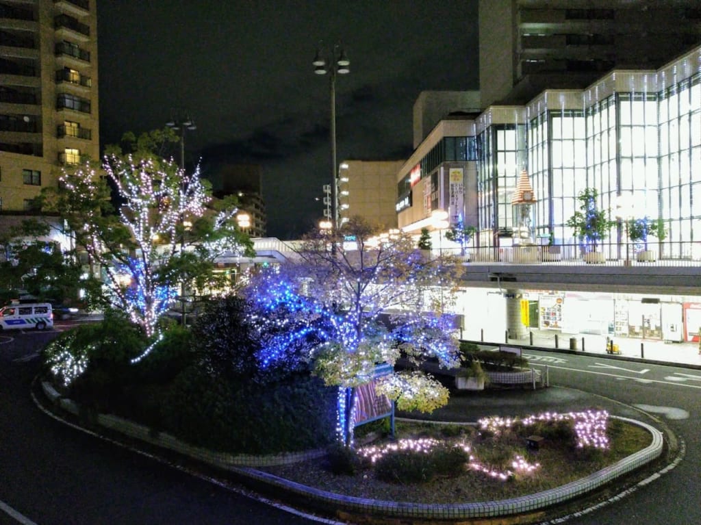 阪急逆瀬川東口ロータリー