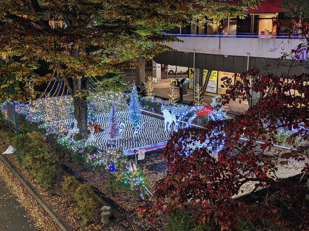宝塚南口のクリスマスイルミネーション