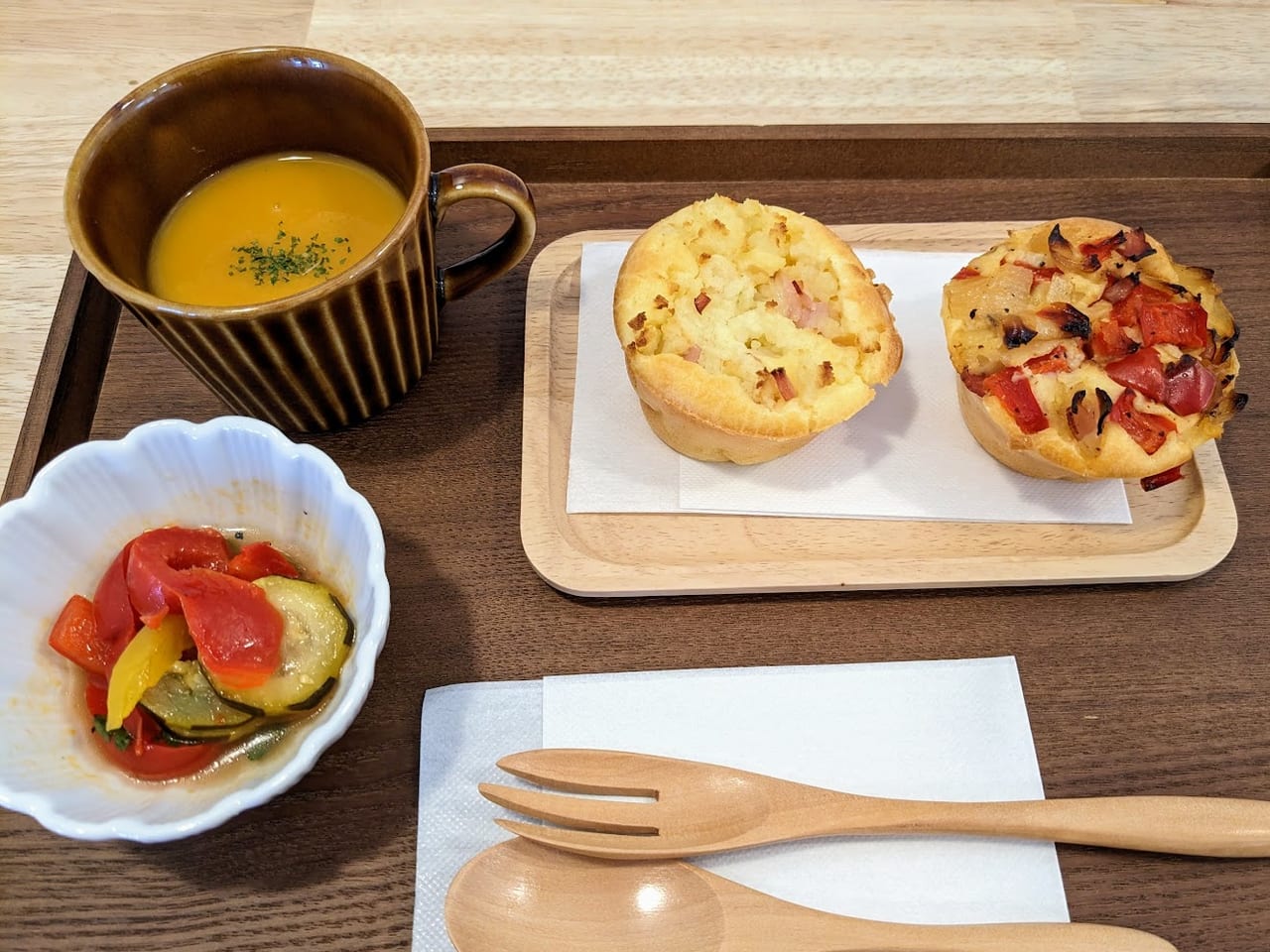 coo cafeのマフィンサレセット