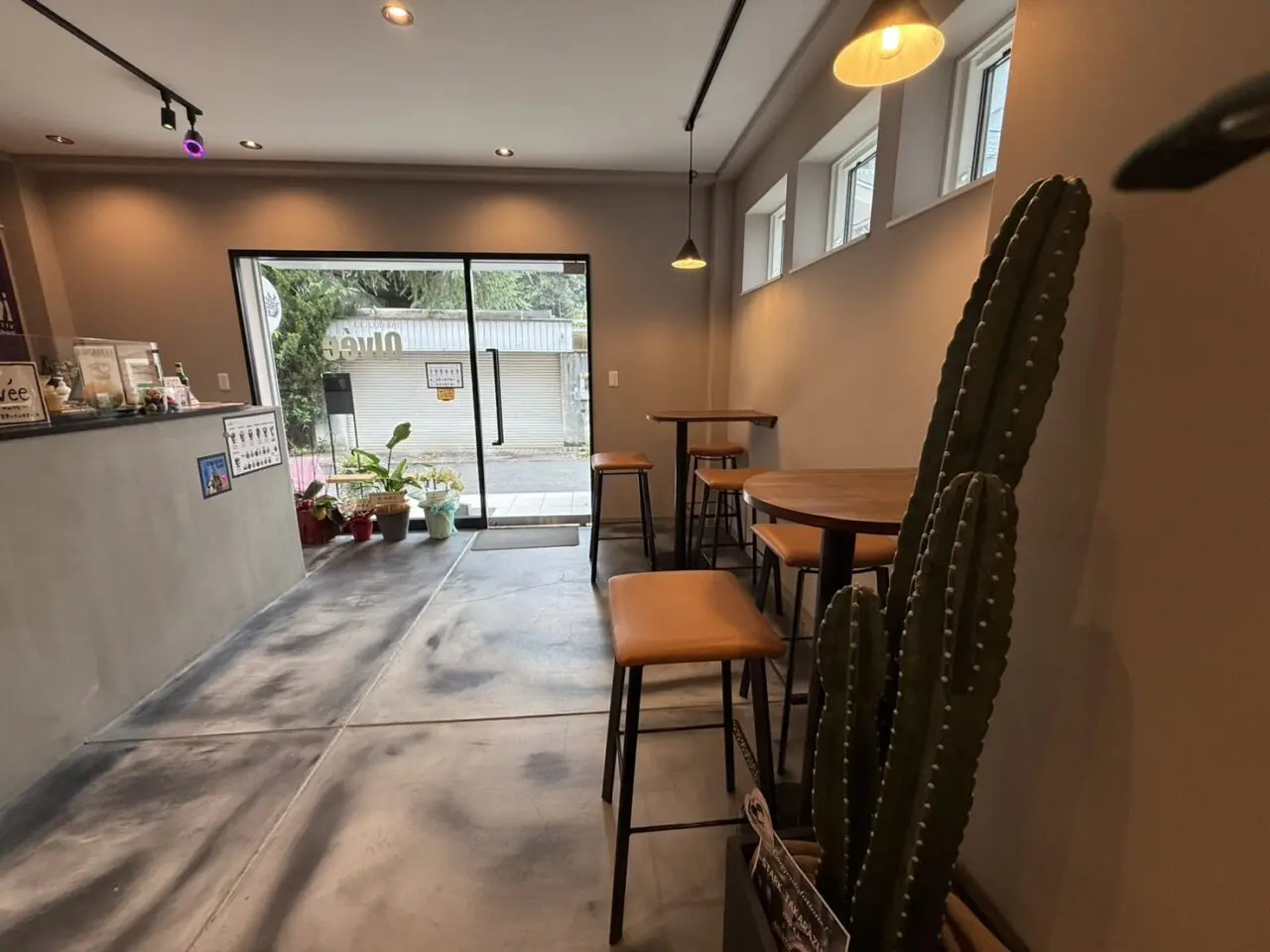 Ｏlvee宝塚店内