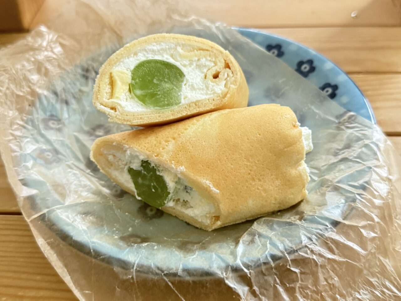 シャインマスカットのクレープロール