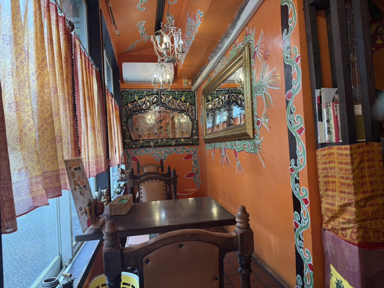 チャルテチャルテ店内