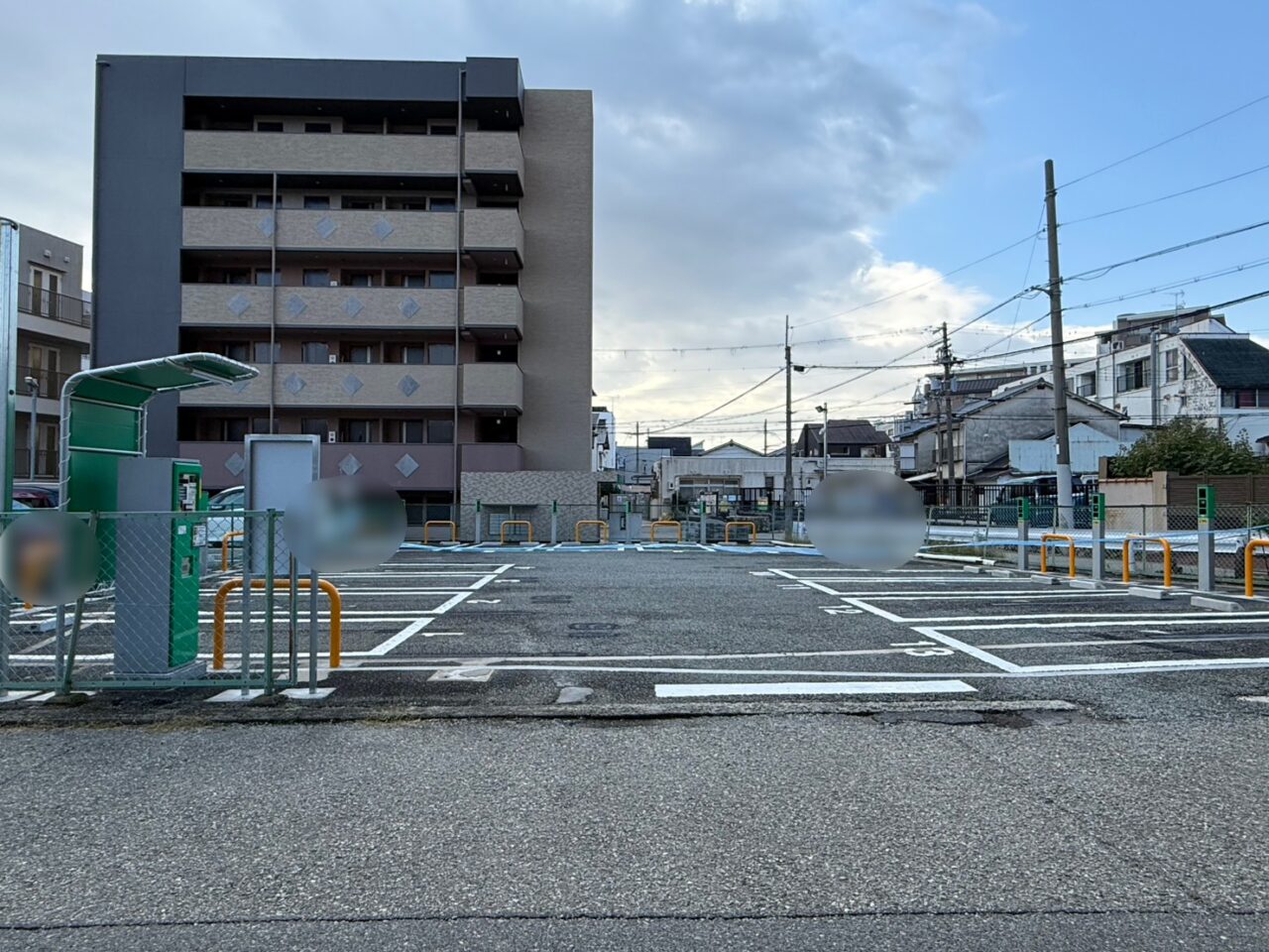 逆瀬川の駐車場