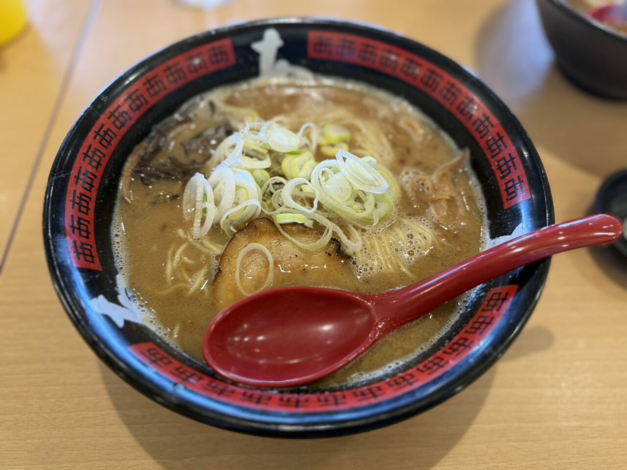 豚骨醬油ラーメン