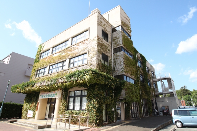 宝塚文化創造館