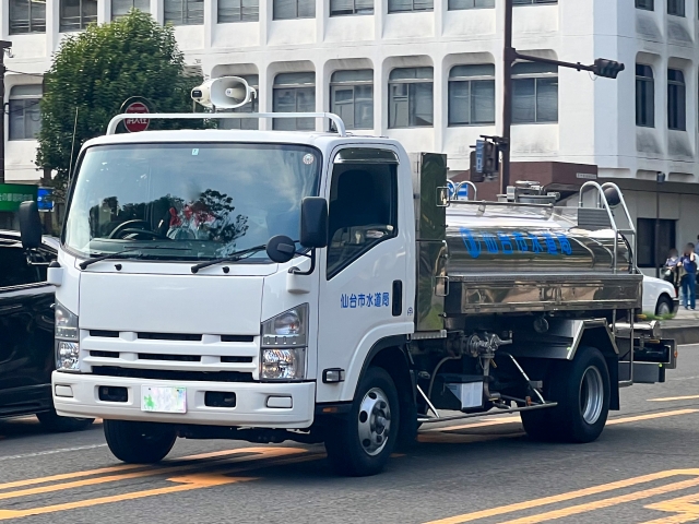 給水車