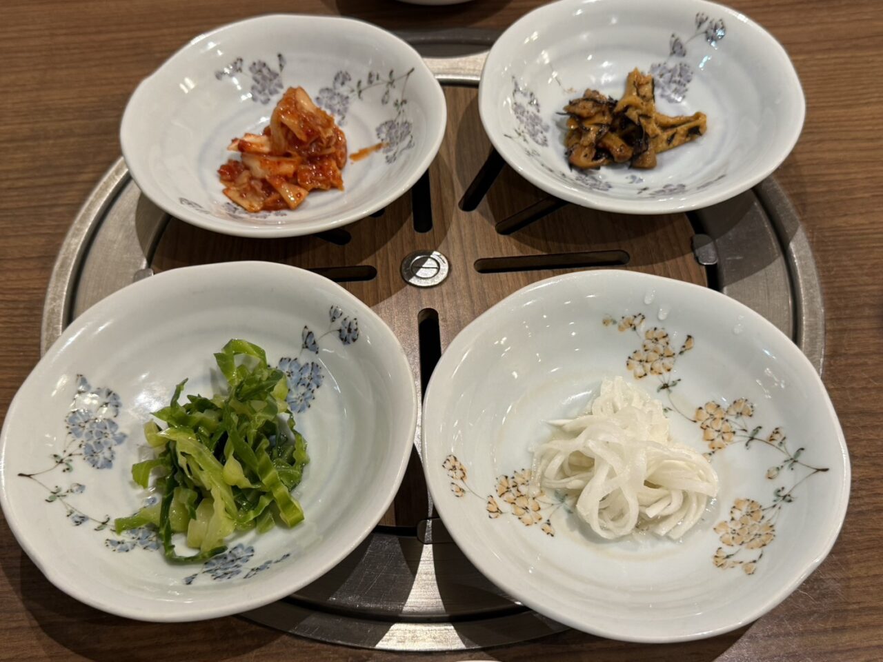 4品の小鉢
